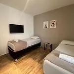 Pousada e Hostel Santiago Morumbi