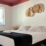 Pousada e Hostel Santiago Morumbi
